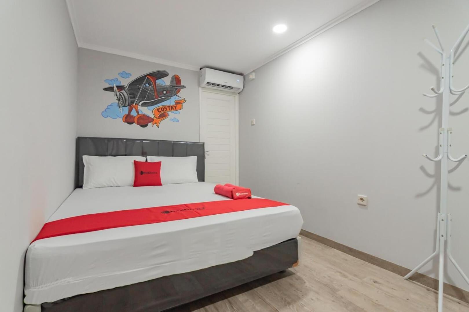 Reddoorz Plus Near Lembang Park & Zoo Εξωτερικό φωτογραφία